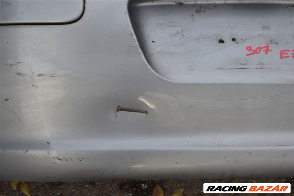 Peugeot 307 hátsó lökhárító, vészhárító! Színkód: EZA 3. kép