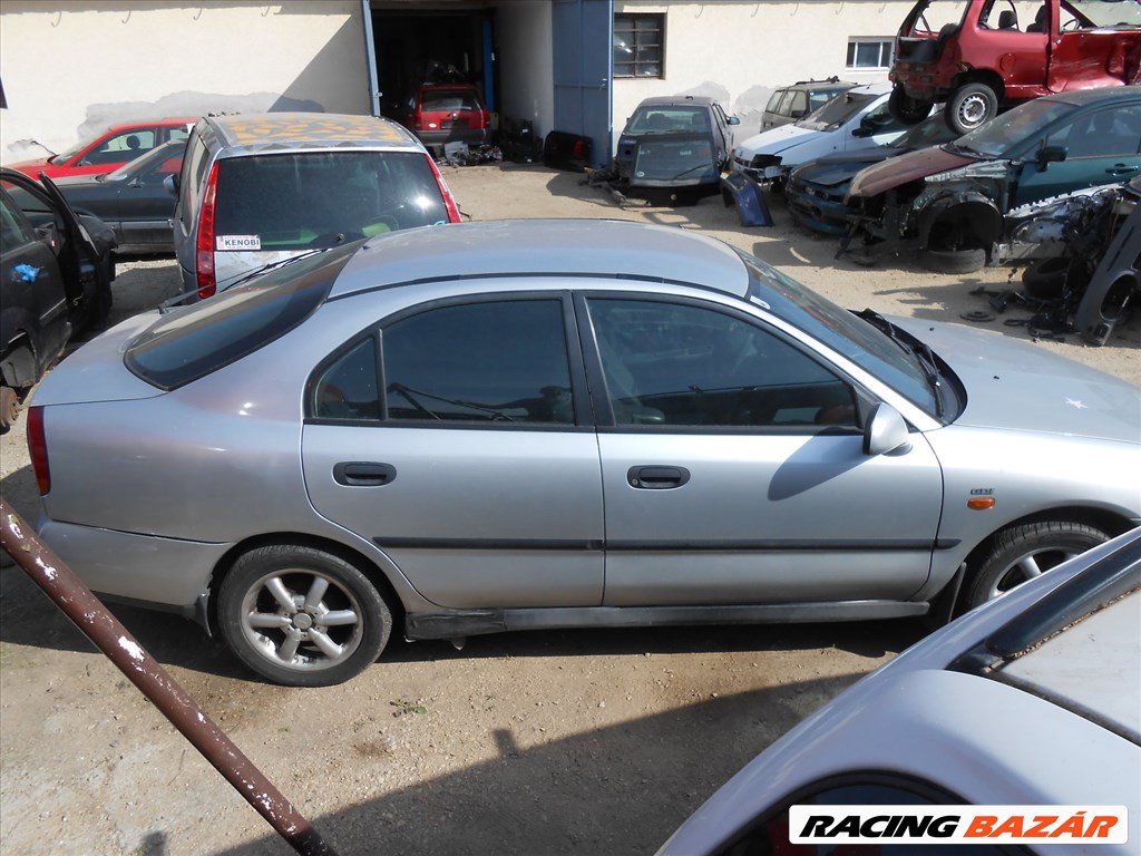 Mitsubishi CARISMA (DA) 1.8 16V GDI hátsó embléma 4. kép