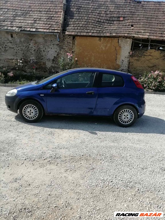 Fiat Grande Punto jobb és bal sárvédő 1. kép