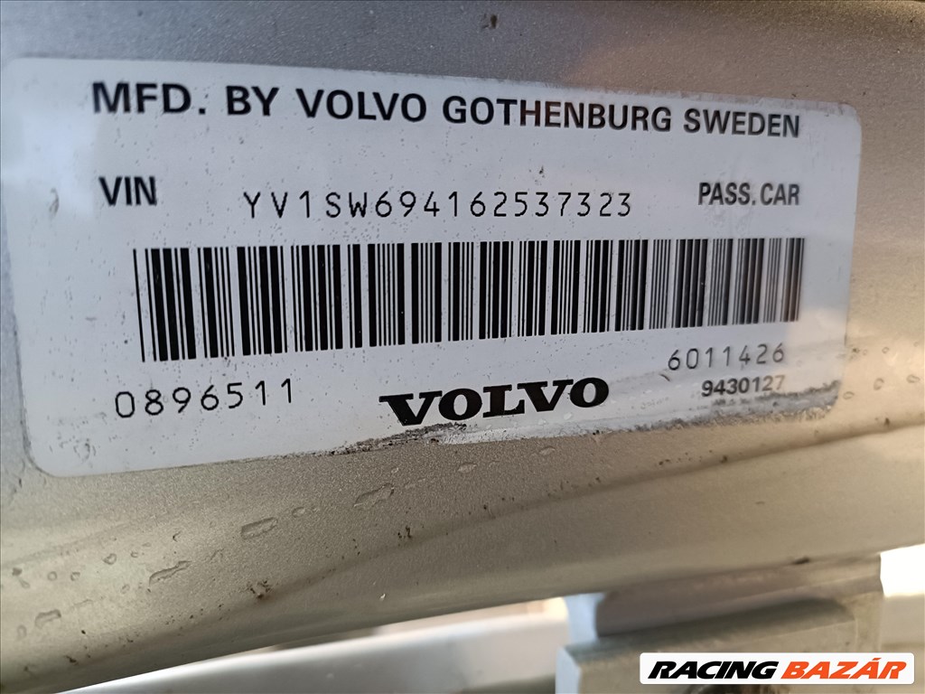 Volvo V70 2.4 D 6 sebességes kézi váltó, 278476km-el eladó v7024dvolvo d5244t 13. kép