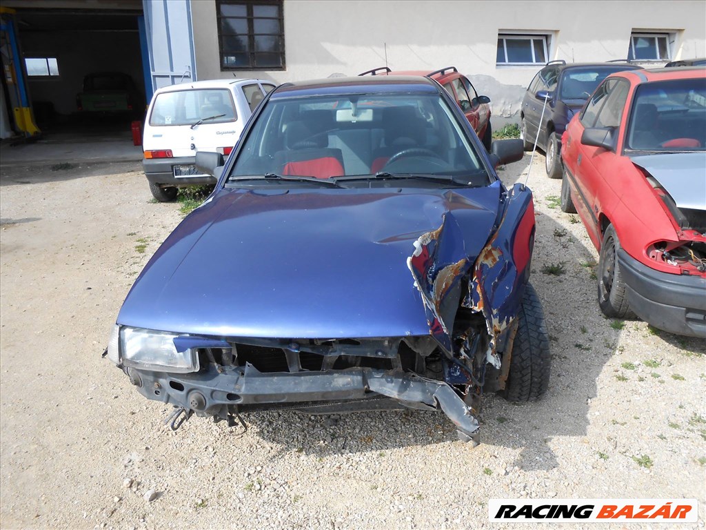 Seat CORDOBA (6K1_6K2) 1.4 i fűzött blokk 1. kép