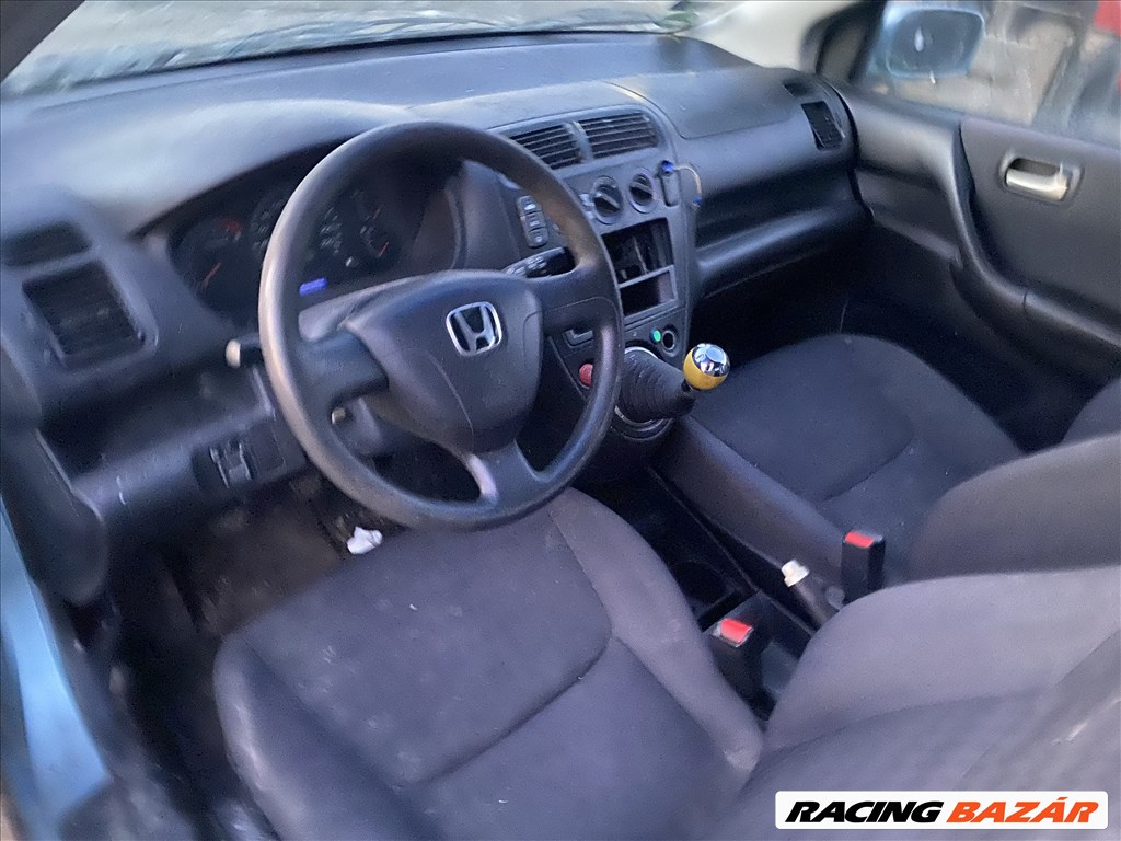 Honda Civic VII 1.4i bontott alkatrészei 3. kép