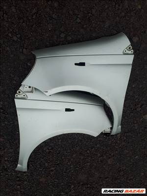 Toyota Yaris sárvédő