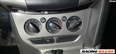 Ford Focus Mk3 manuális klímavezérlő panel 