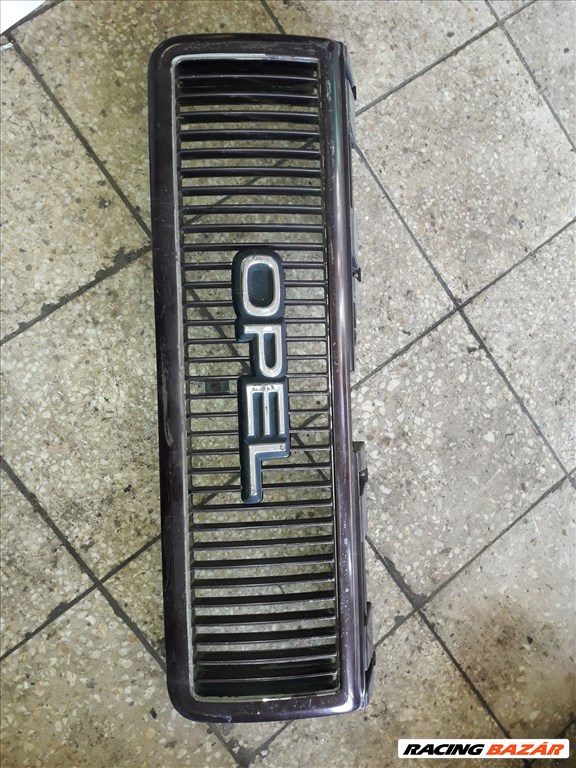 Opel Monterey Hûtõrács 1. kép