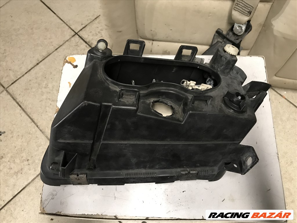 Audi A3 (8L) FL előtti _ jobb fényszóró 2. kép