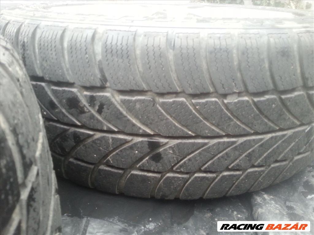  16" Skoda Octavia alufelni, rajta 205/55 használt Maxxis téli gumi  8. kép