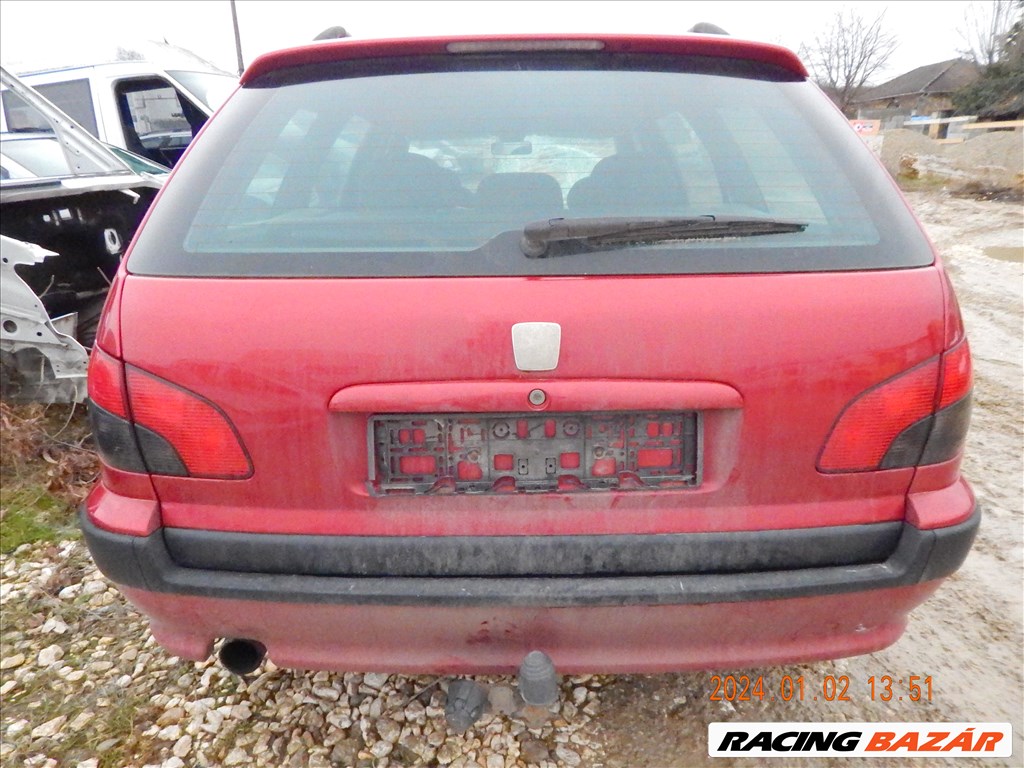 Peugeot 406 bontott alkatrészei 8. kép