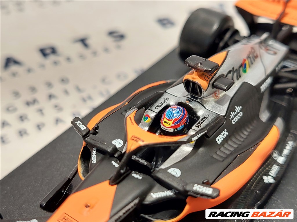 McLaren MCL60 F1 #81 (2023) - British GP 4th - Oscar Piastri - PILÓTÁVAL - 1:43 modellautó (m01484) 4. kép