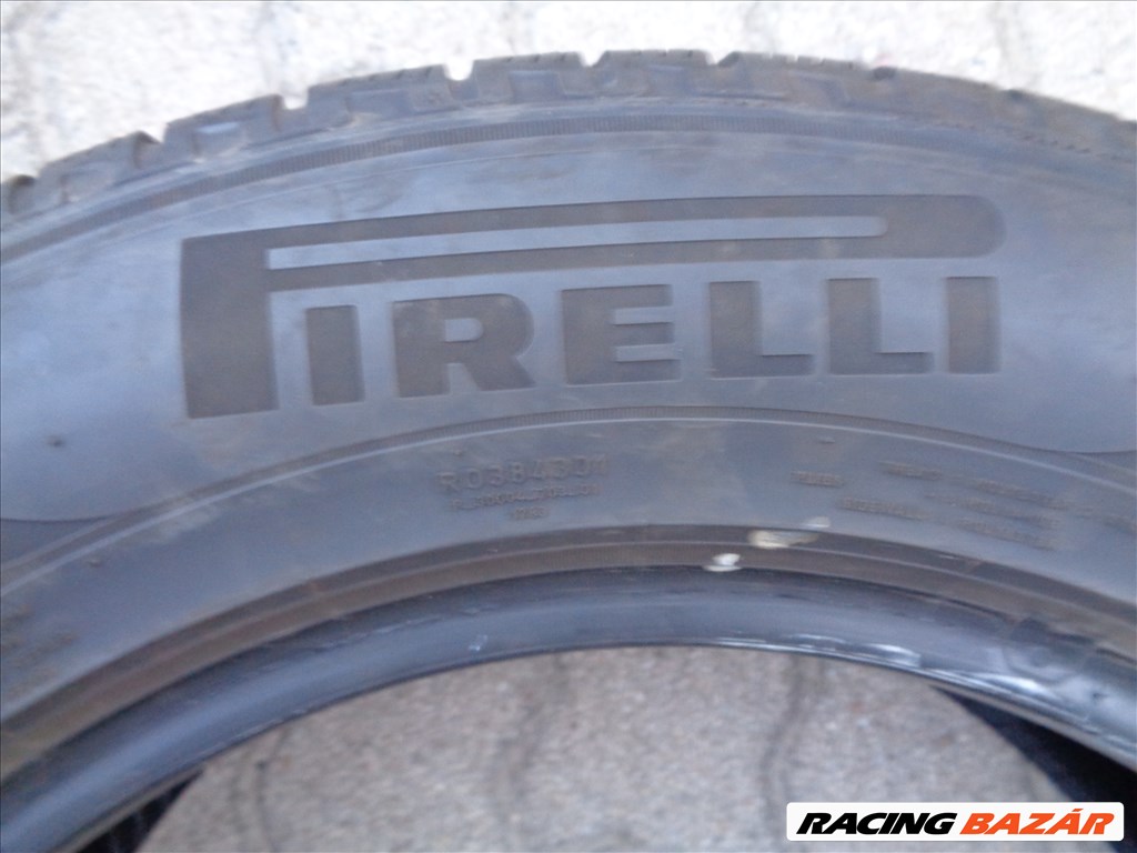 Pirelli 215/65R17 téli gumi pár jó állapotban eladó. 6. kép