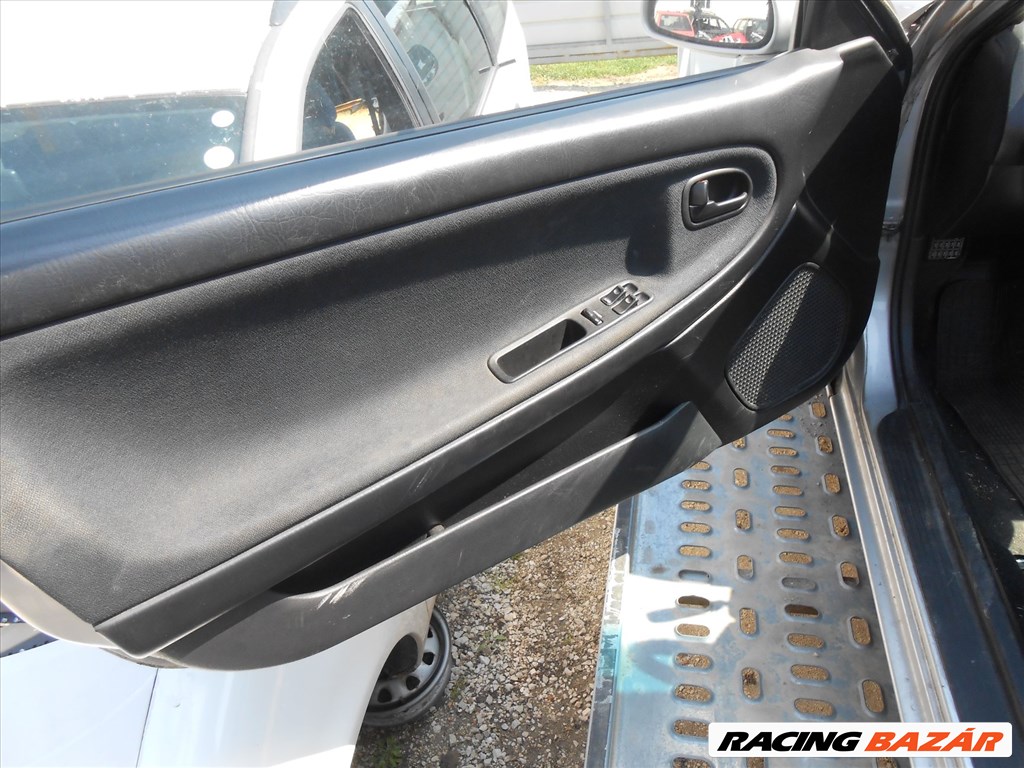 Mazda MX-3 (EC) 1.6 i hátsó ablakmosó tartály 9. kép