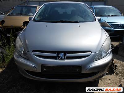 Peugeot 307 (3A/C) 1.4 16V bal hátsó kerékjárati dobbetét