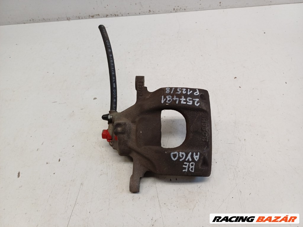 Toyota Aygo (AB10) bal elsõ féknyereg 1. kép