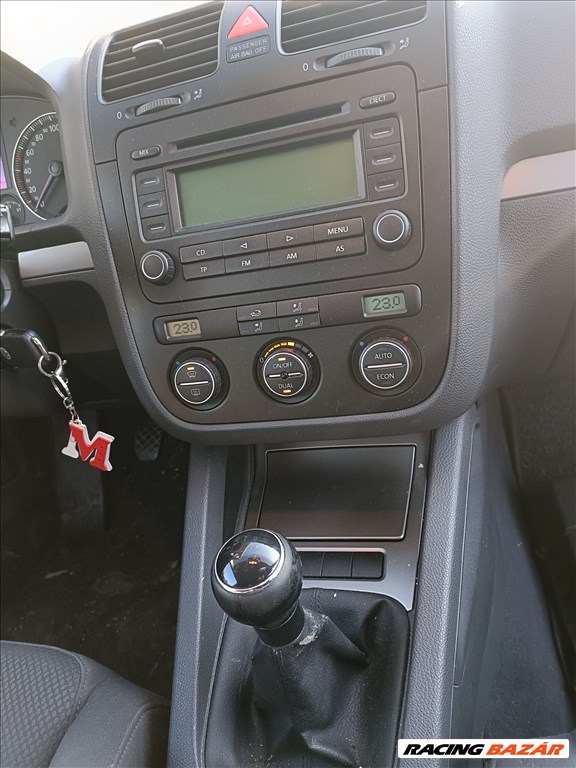 Volkswagen Golf V (A5 Typ 1K) bontott alkatrészei 7. kép