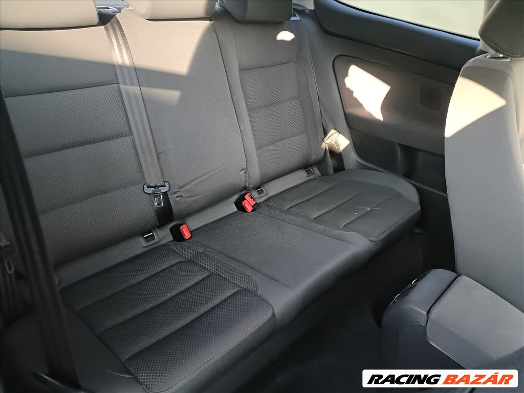 Volkswagen Golf V (A5 Typ 1K) bontott alkatrészei 12. kép
