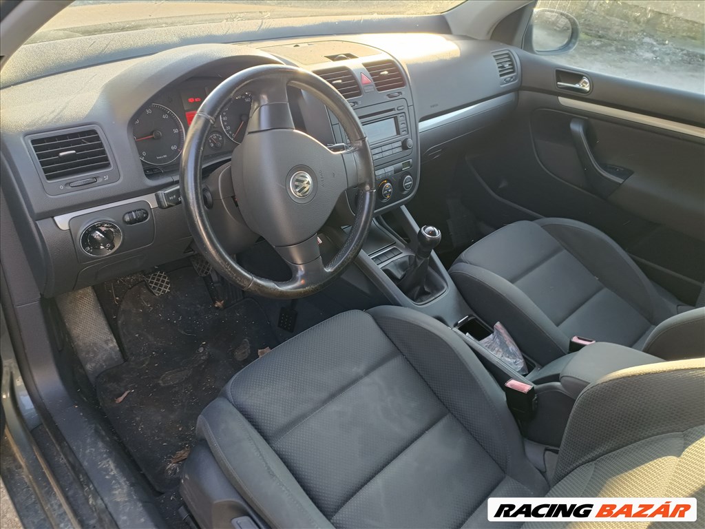 Volkswagen Golf V (A5 Typ 1K) bontott alkatrészei 13. kép