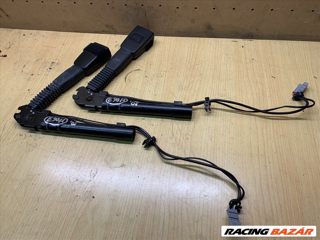 BMW övfeszítő patron E90 E81 E92 E87 övcsat 72117213563 7126295 1. kép