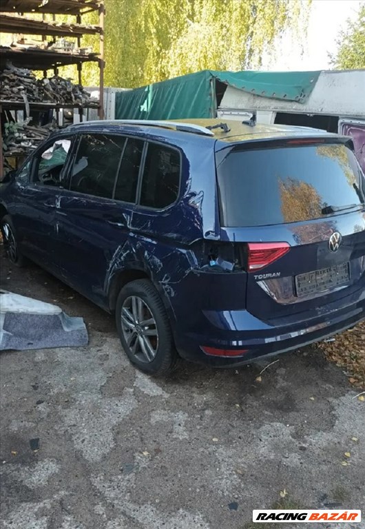 Volkswagen Touran II bontott alkatrészei 2. kép