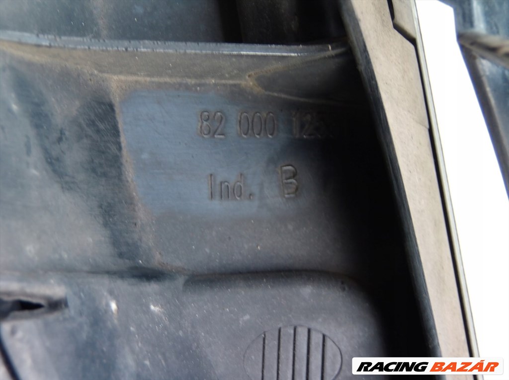 Renault Laguna II hűtőmaszk  8200012581 5. kép