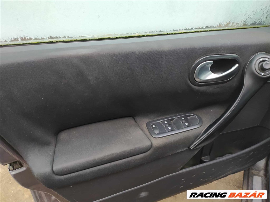 2005 Renault Megane kombi 1.5 DCI, manuális-  balkormányos - BONTÁS! 11. kép