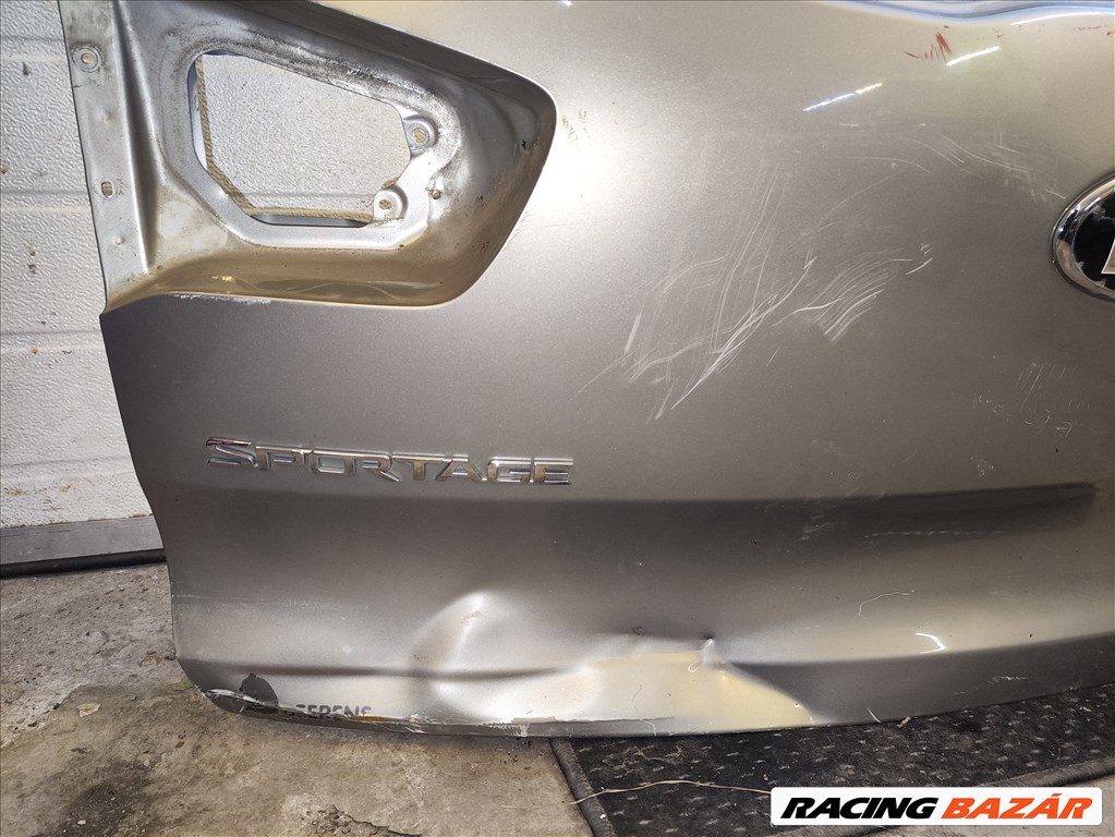 Kia Sportage (SL) csomagtérajtó sérült 4. kép