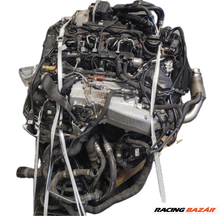 Audi A4 8W 30 TDI MH Komplett motor DEZB 1. kép