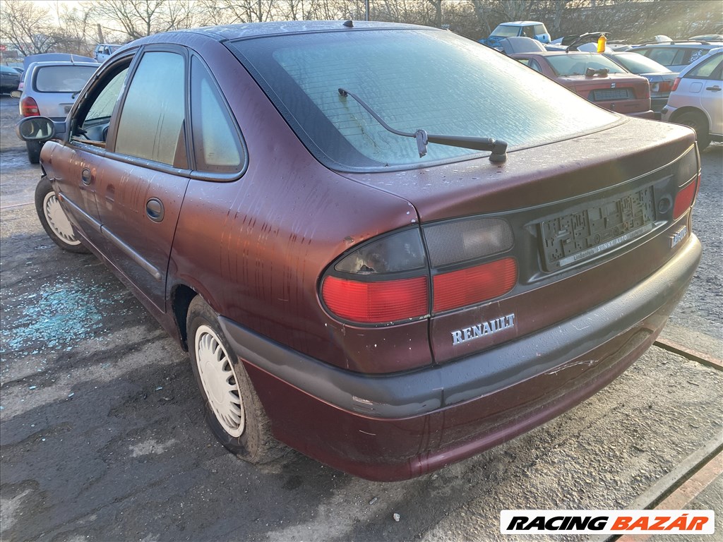 Renault Laguna I 2.0i bontott alkatrészei 2. kép