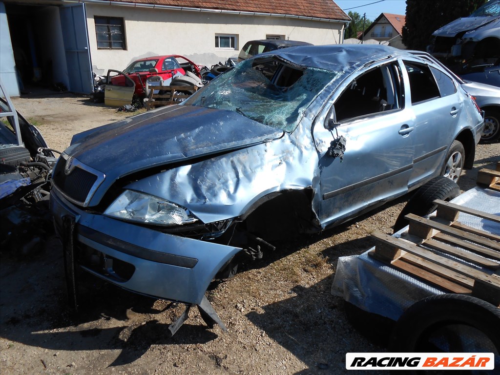 Skoda OCTAVIA II (1Z3) 1.6 vízhűtő ventilátor 4. kép