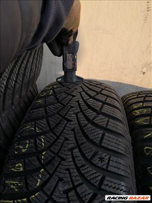  195/65 R15 Goodyear téli gumi 80000ft a 4db/162/