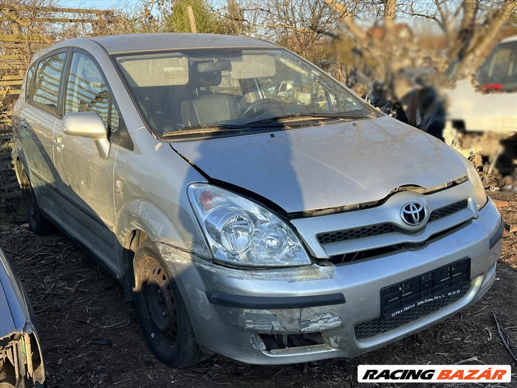 Toyota Corolla Verso (AR10) bontott alkatrészei 3. kép