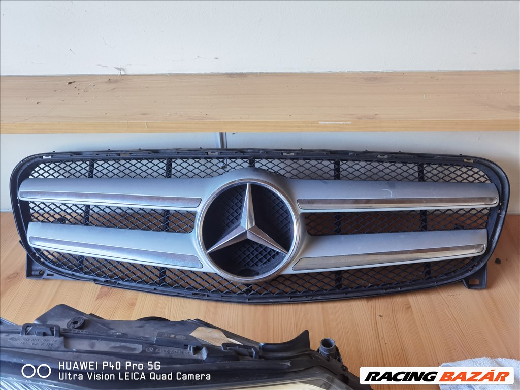 Mercedes GLA-osztály X156 hűtő díszrács  1. kép