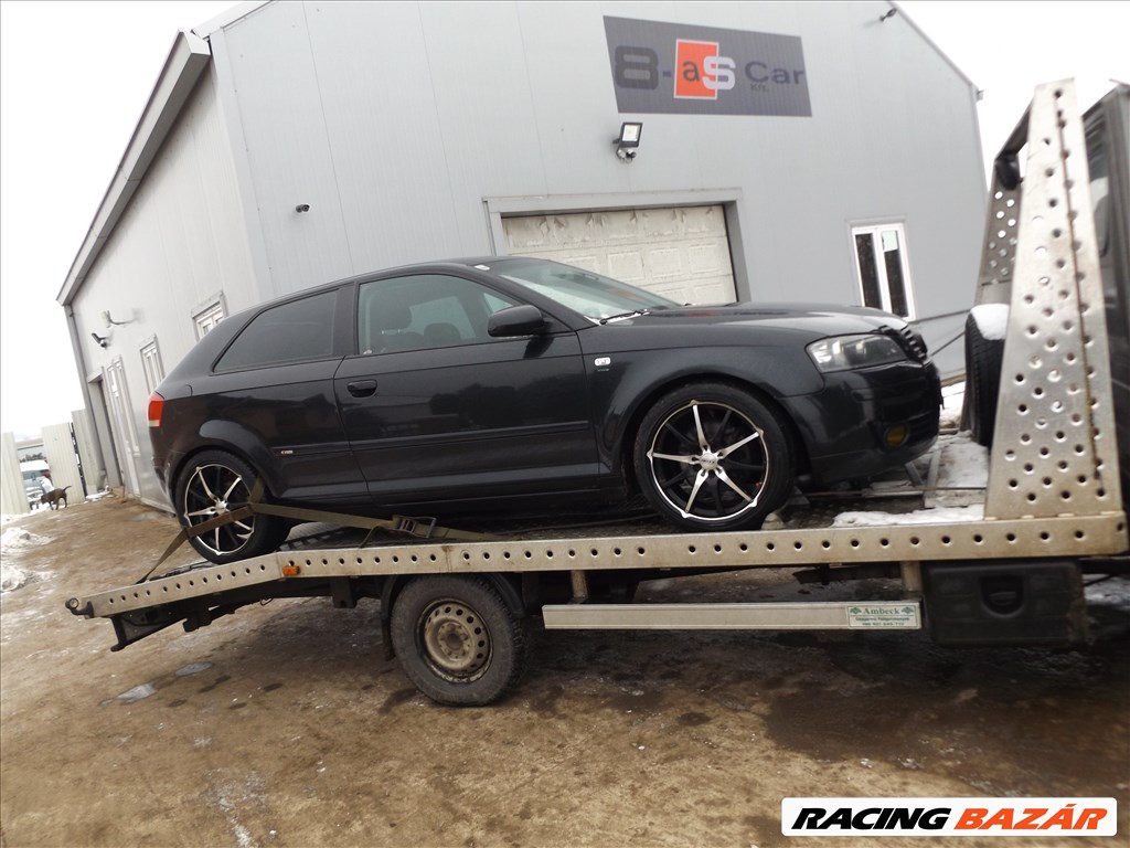 Audi A3 (8P) bontott alkatrészei 2. kép