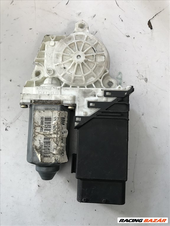 Volkswagen Golf IV bal első ablakemelő motor 9776101432203 1. kép