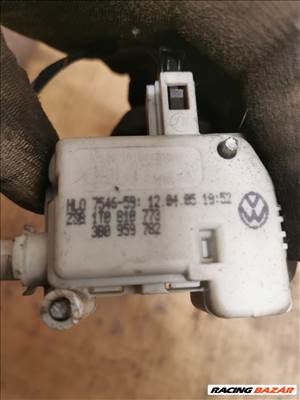 Volkswagen Touran I tankajtó zár motor  1t0810773