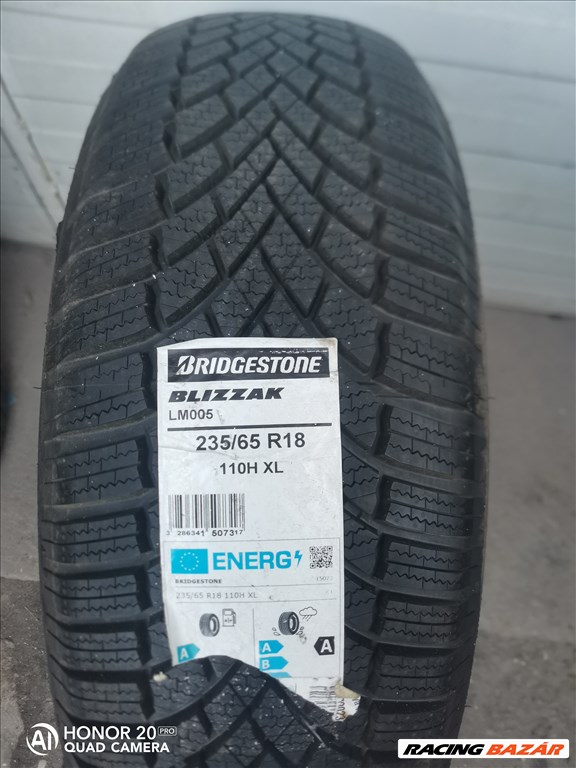  235/6518" új Bridgestone téli gumi gumi 1. kép