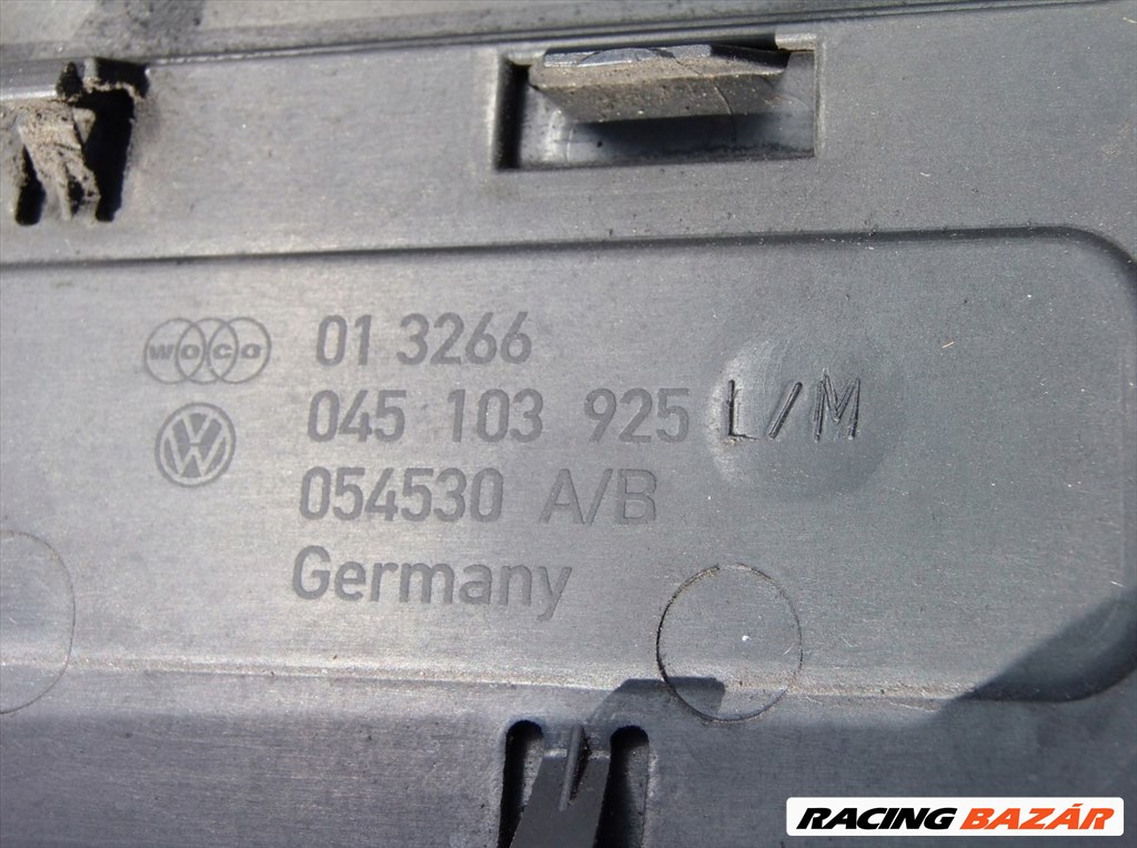 Volkswagen Lupo 1.4 TDI motor burkolat 045103925 3. kép