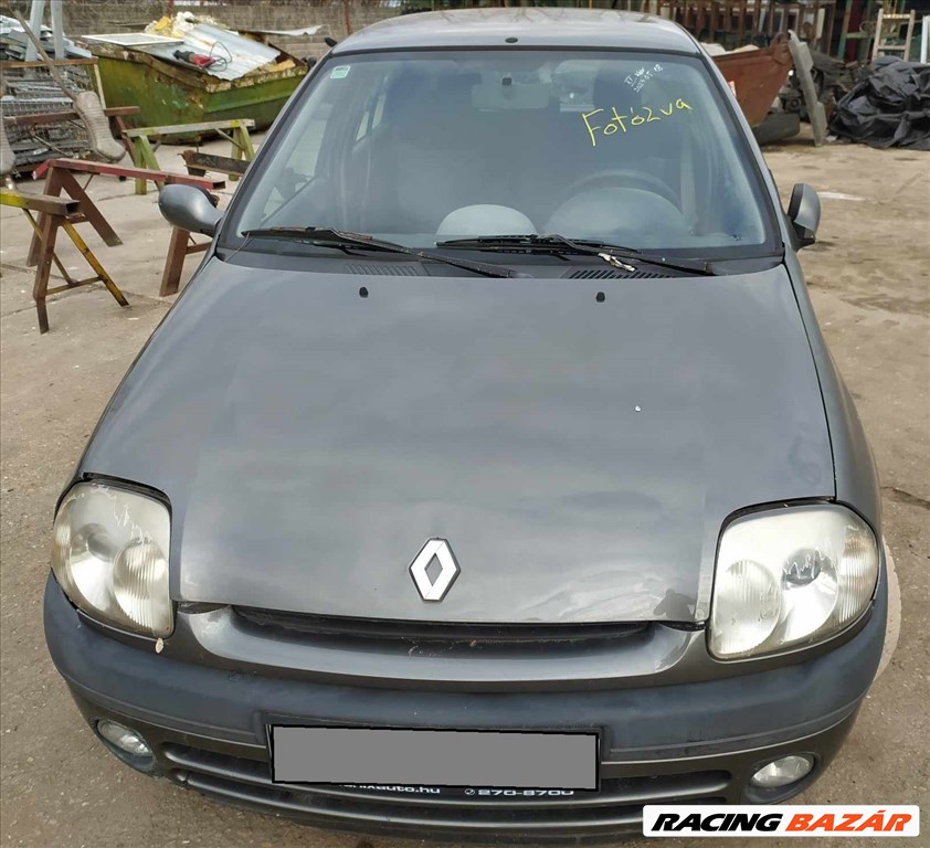 2000 Renault Clio 1.4 benzin, manuális - balkormányos jármű ÉRKEZETT bontási céllal! 2. kép