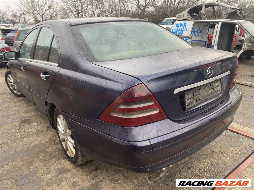 Mercedes C 200CDI  (W203) bontott alkatrészei 2. kép