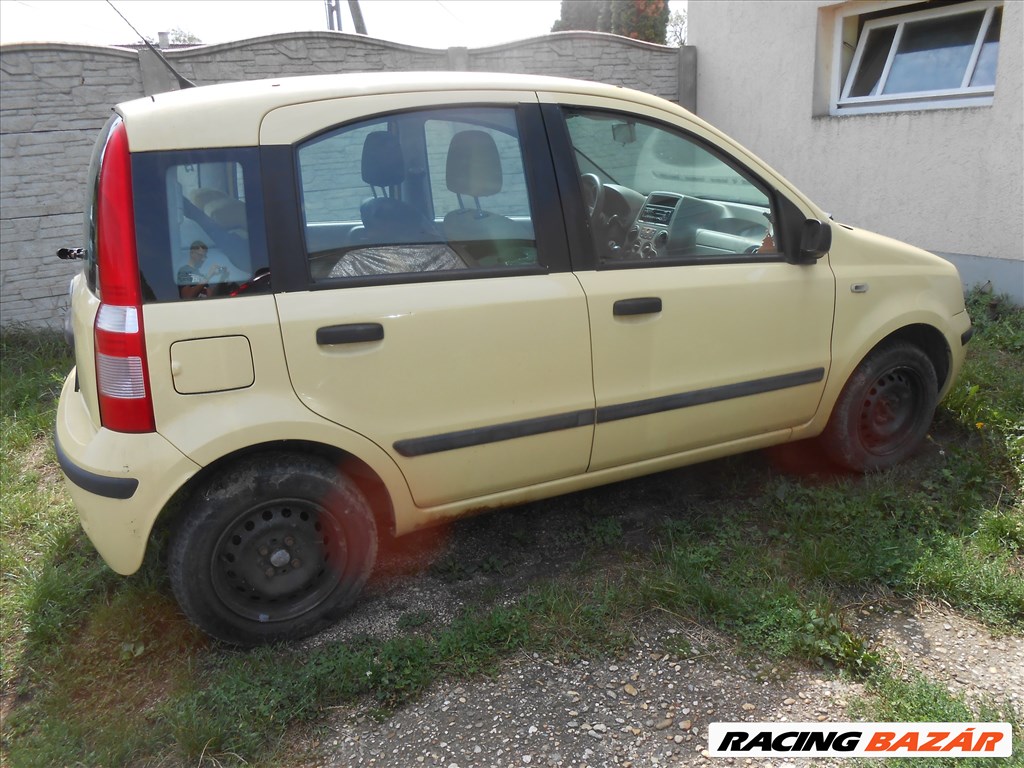 Fiat PANDA (169) jobb első lökhárító díszrács 3. kép