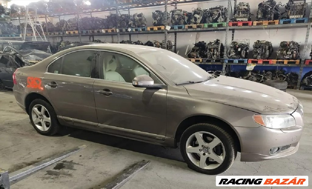 Volvo S80 II bontott alkatrészei 1. kép