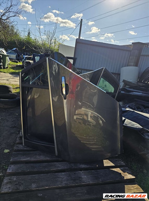 Opel Insignia A bal hátsó ajtó komplett (1321) 1. kép