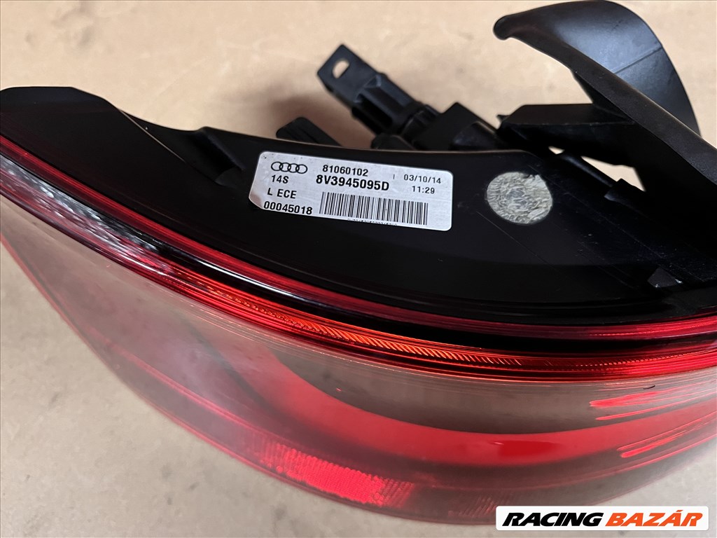 Audi A3 (8V) bal hátsó led lámpa 8v3945095d 2. kép