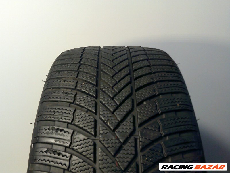 Bridgestone LM005 245/40 R19  1. kép