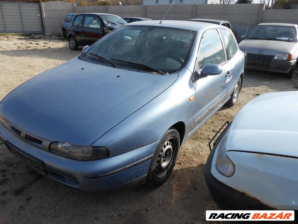 Fiat BRAVO I (182) 1.2 16V 80 csomagtérajtó 2. kép