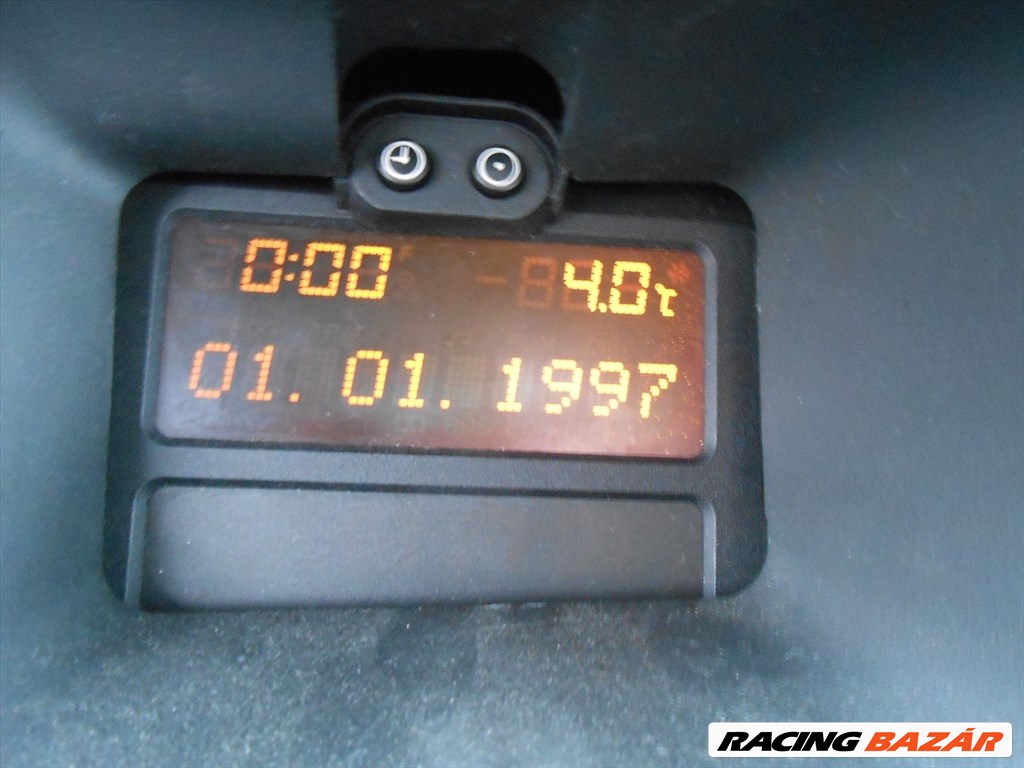 Opel ZAFIRA A egyterű (T98) 2.0 DTI 16V csomagtérajtó kéder 8. kép