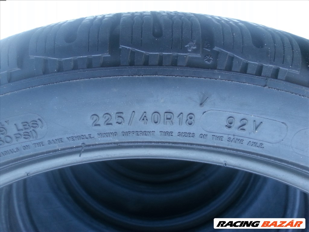  225/40R18 Michelin téli gumi 4 db 6. kép