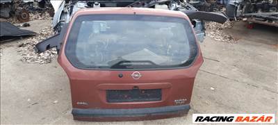 Opel Zafira A csomagtérajtó 