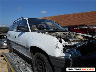 Opel ASTRA F Kombi (T92) 1.4 Si üzemanyag nyomásszabályzó