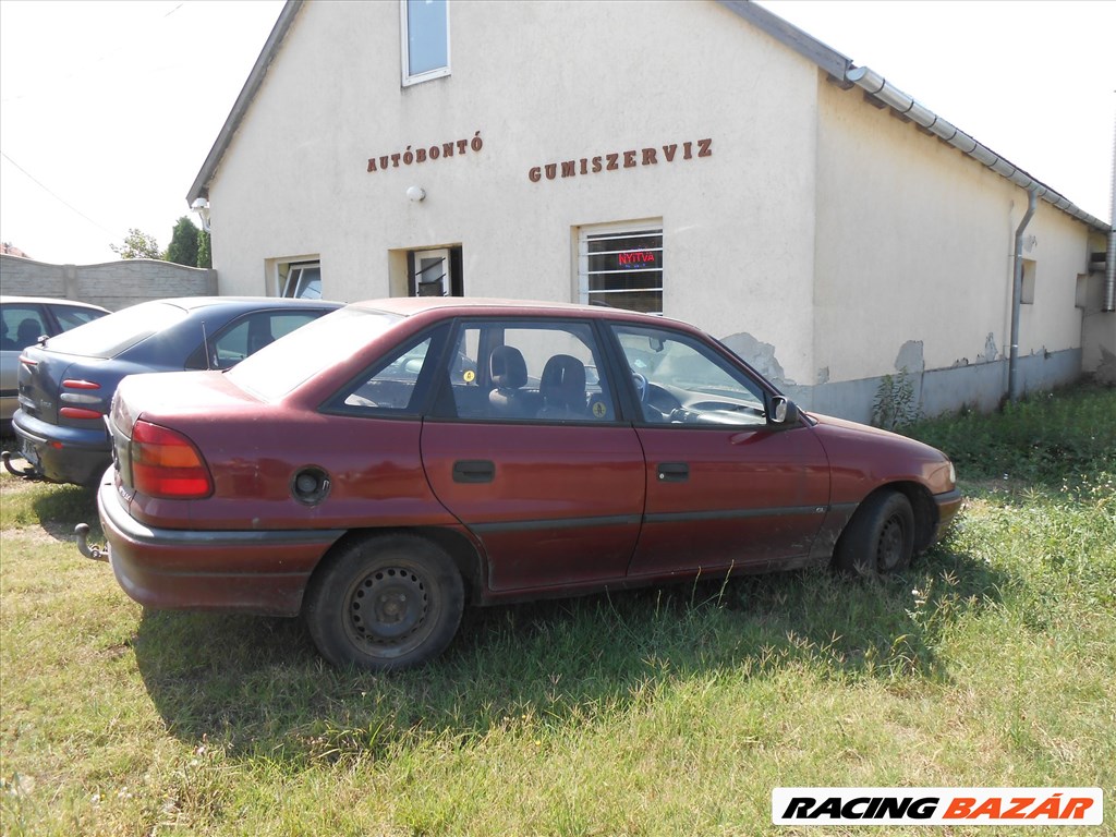 Opel ASTRA F (T92) 1.4 Si bal első ködlámpa 90512190 1. kép