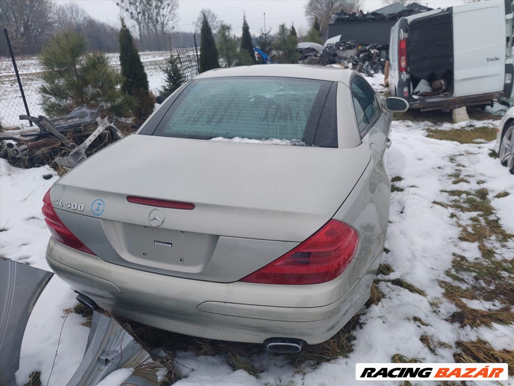 Mercedes SL 500 (R230) bontott alkatrészei 7. kép